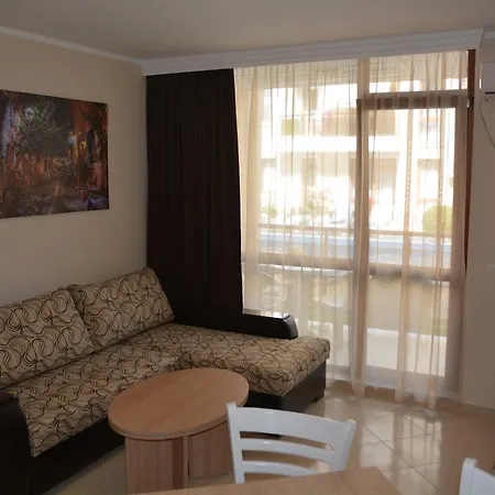 In Rif 2 Apartment *