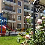 Апартамент In Rif 2 Равда